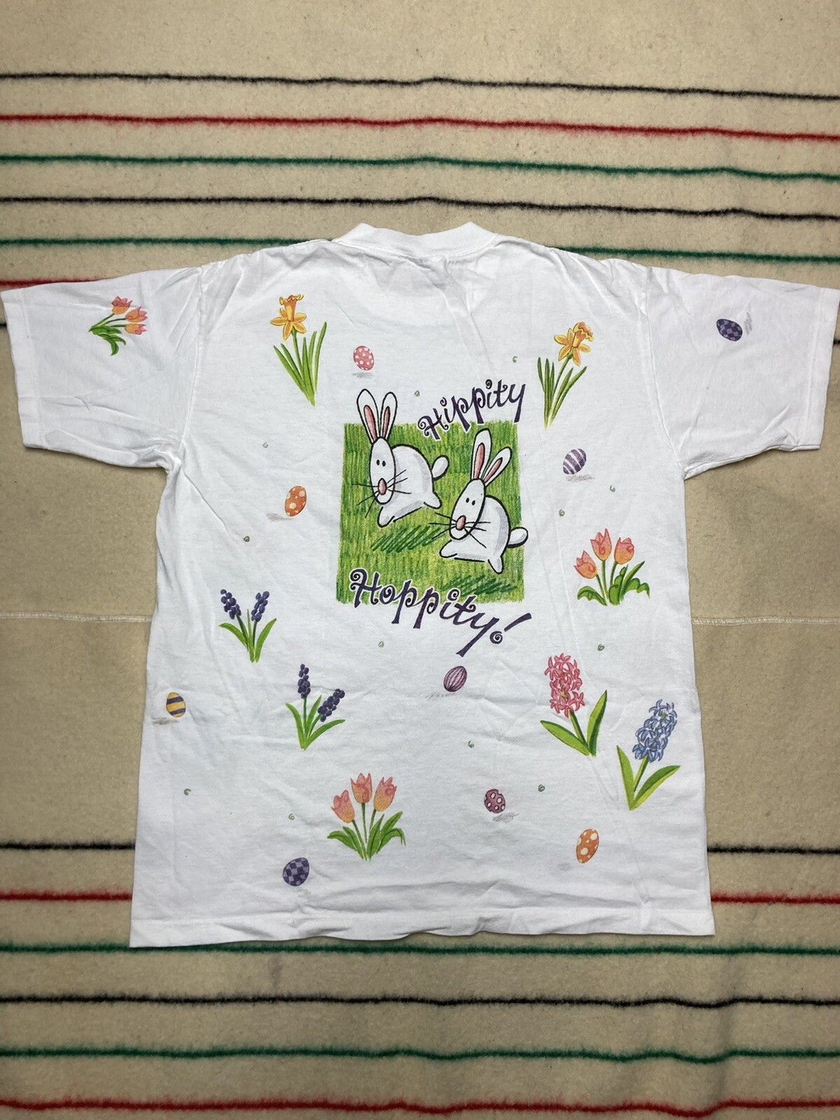 Vintage VTG t shirt bunny rabbit hippity hop animal nature flowers L Size US L / EU 52-54 / 3 - 9 Thumbnail