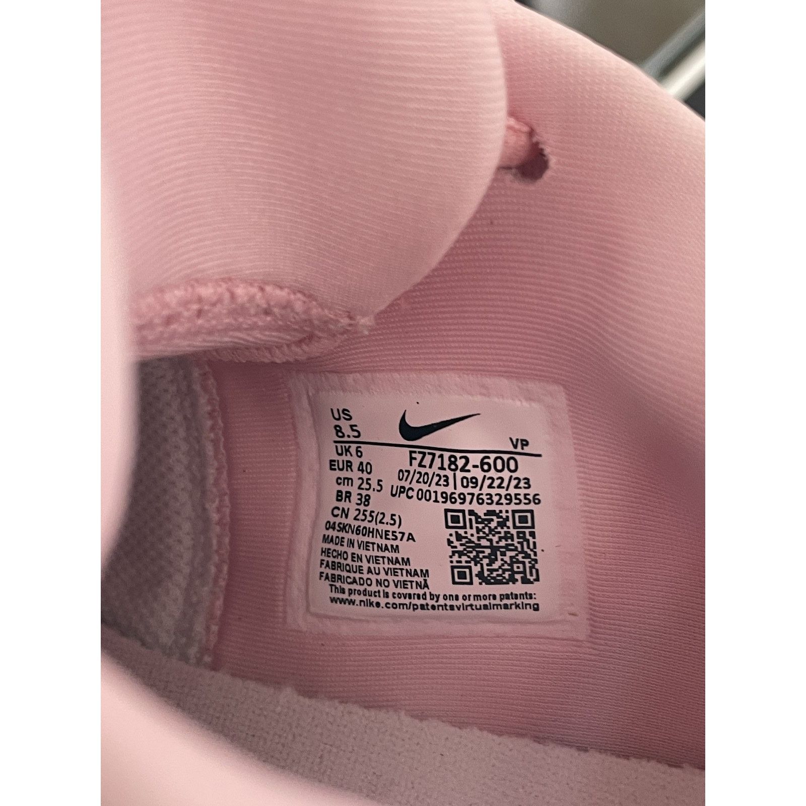 Nike NIKE SABRINA 1 PROMO PINK KAY YOW SIZE 8.5W (7M) NEW Size US 7 / EU 40 - 7 Thumbnail