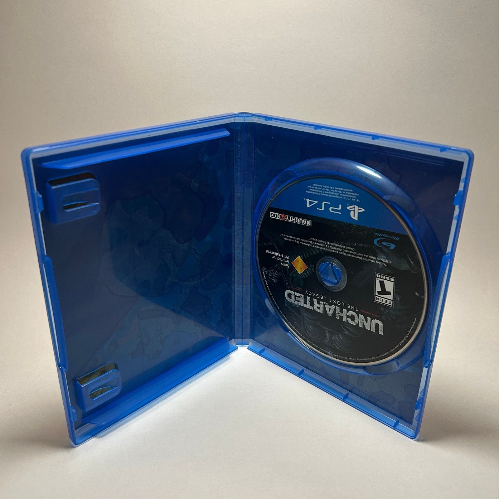 Sony Uncharted: The Lost Legacy - CIB - PS4 Size 26 - 2 Thumbnail