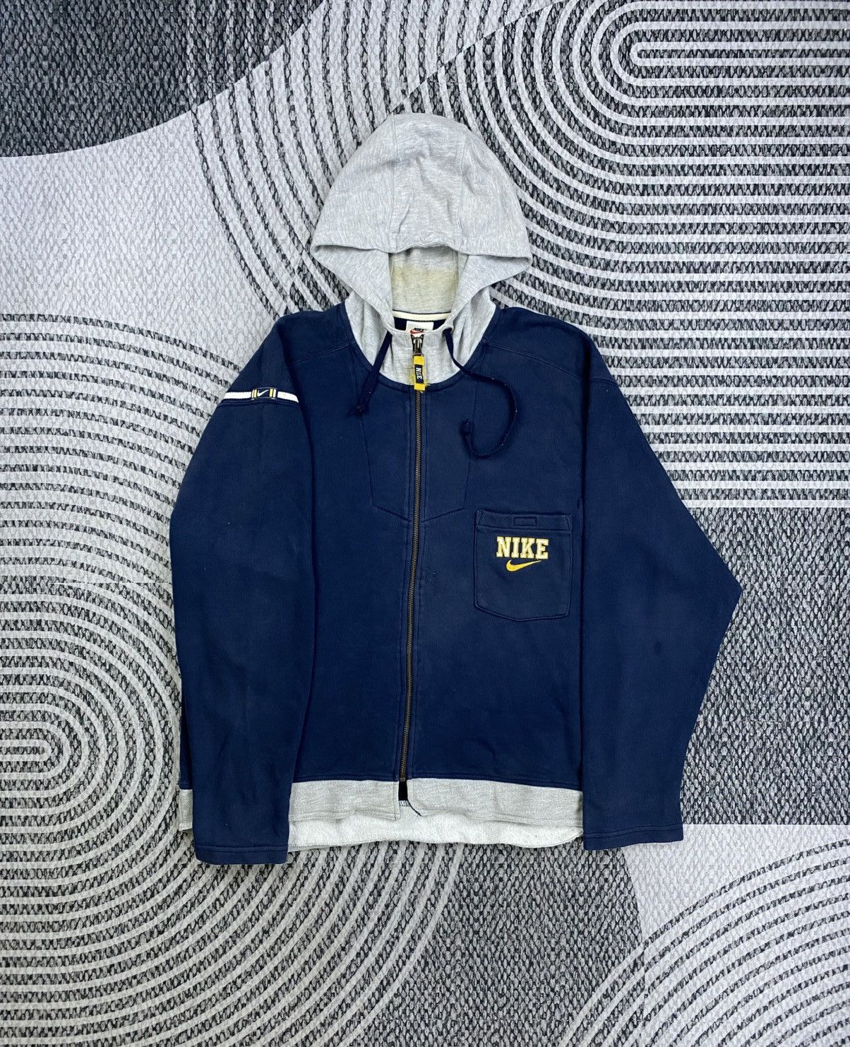 Nike Vintage Nike Men’s Single Pocket Hoodie Zipper Size US L / EU 52-54 / 3 - 1 Thumbnail