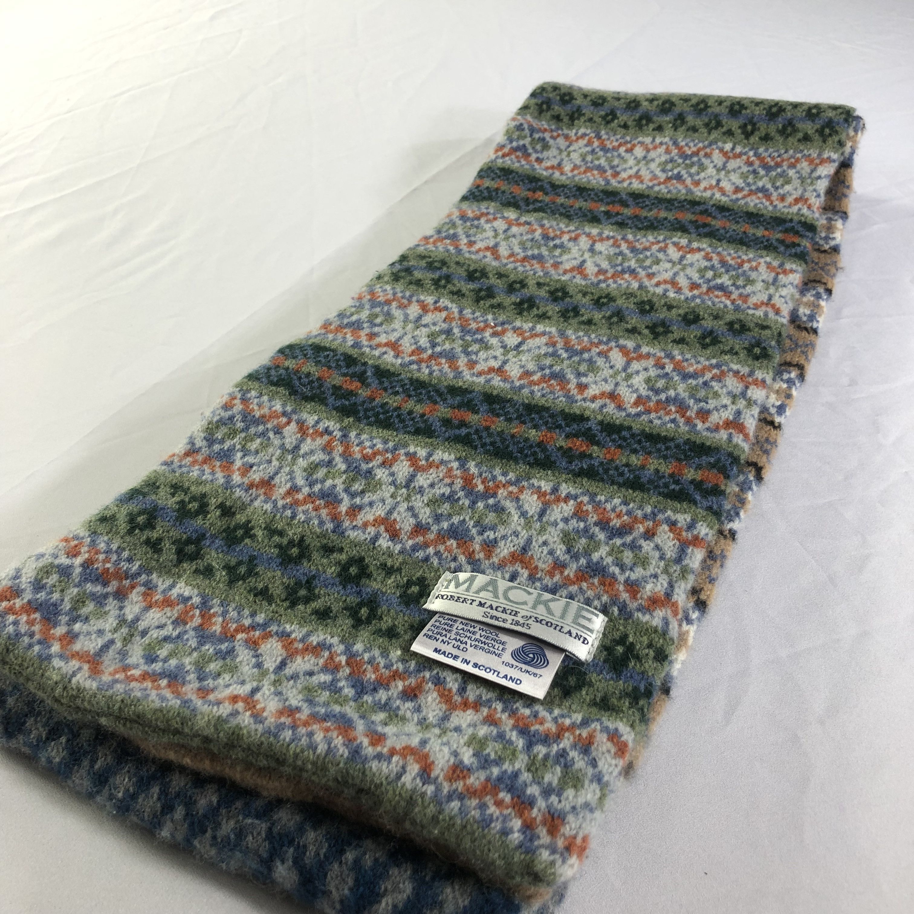 Vintage Mackie Native Design Wool Scarf Muffler V1681 Size ONE SIZE - 3 Thumbnail