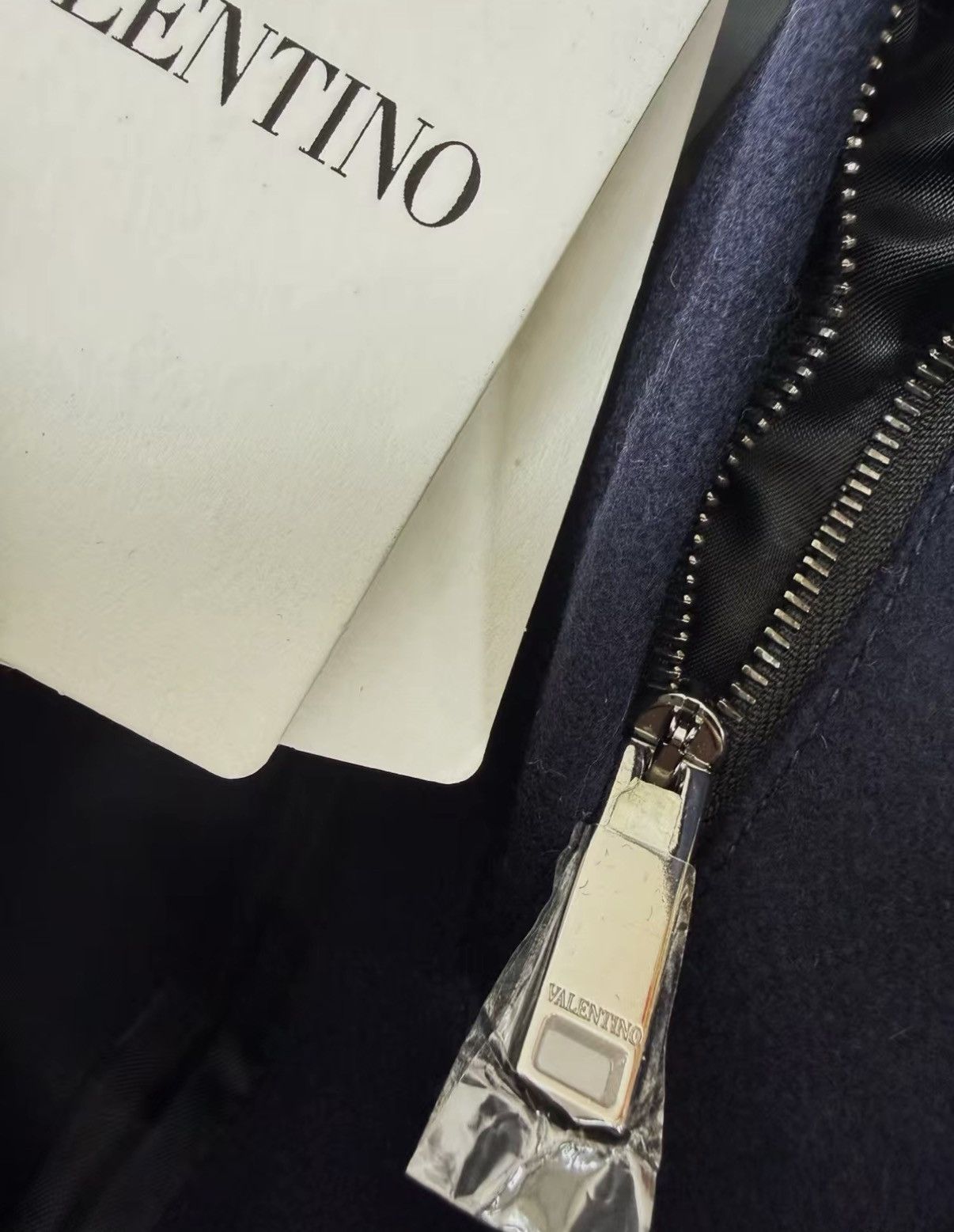 Valentino VALENTINO Heavy Beaded 100% Wool Thick Leather J30 Size US S / EU 44-46 / 1 - 6 Thumbnail