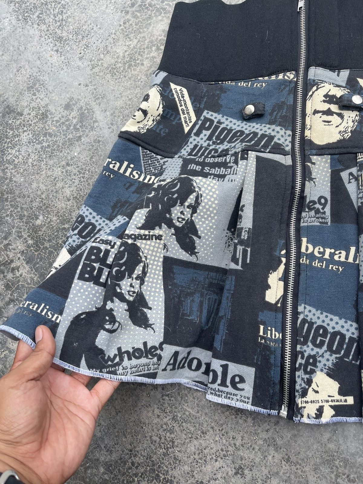 Japanese Brand × Seditionaries Wild & Gramourous Full Print bondage skirt Size 28" / US 6 / IT 42 - 3 Thumbnail