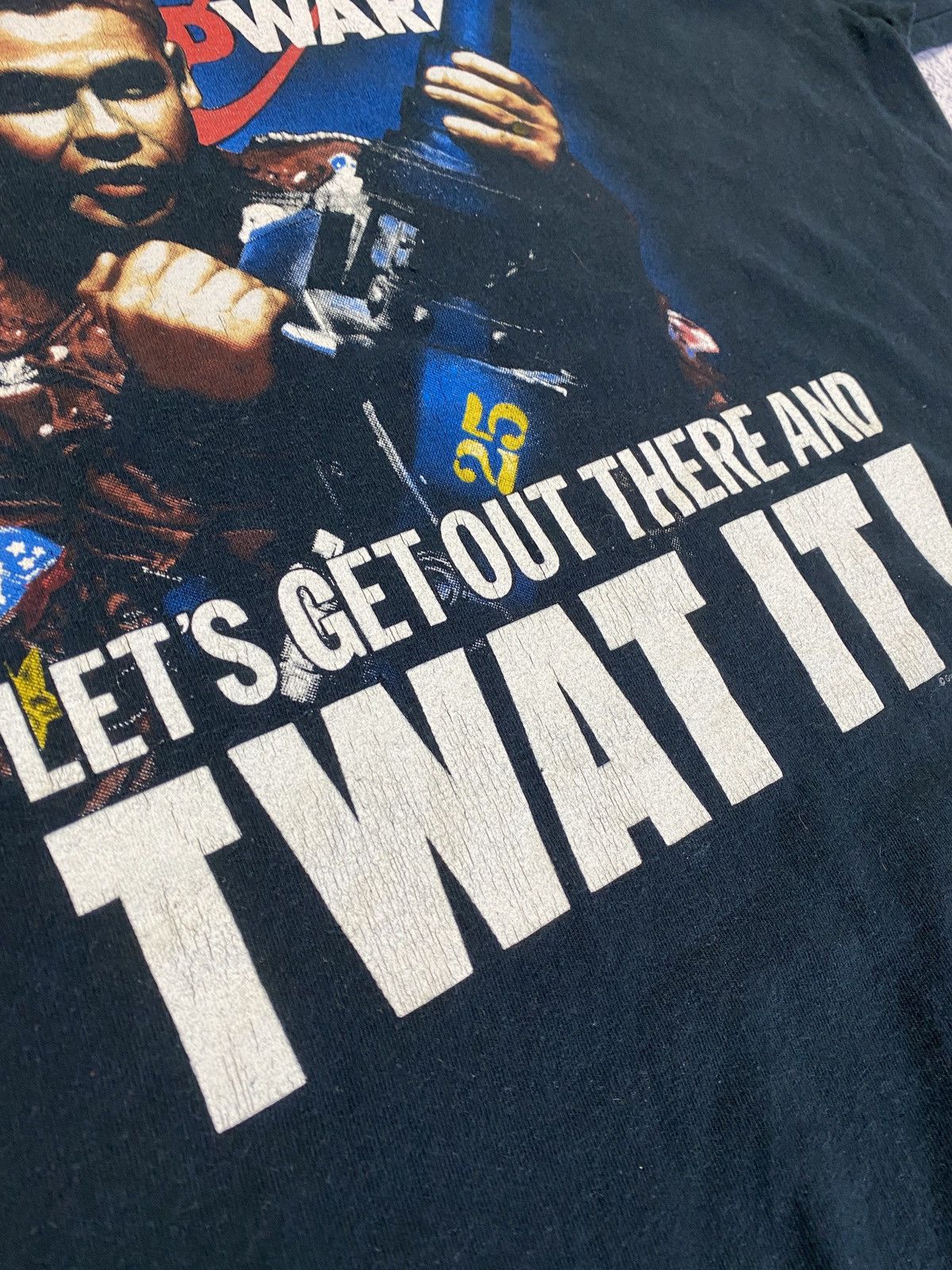 Vintage Vintage Red Dwarf 2006 Washed Movie T-shirt "Twat it!" Size US M / EU 48-50 / 2 - 6 Thumbnail