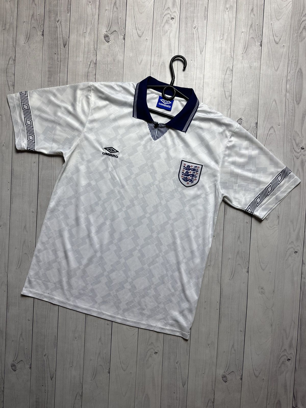 Vintage retro England soccer jersey size M