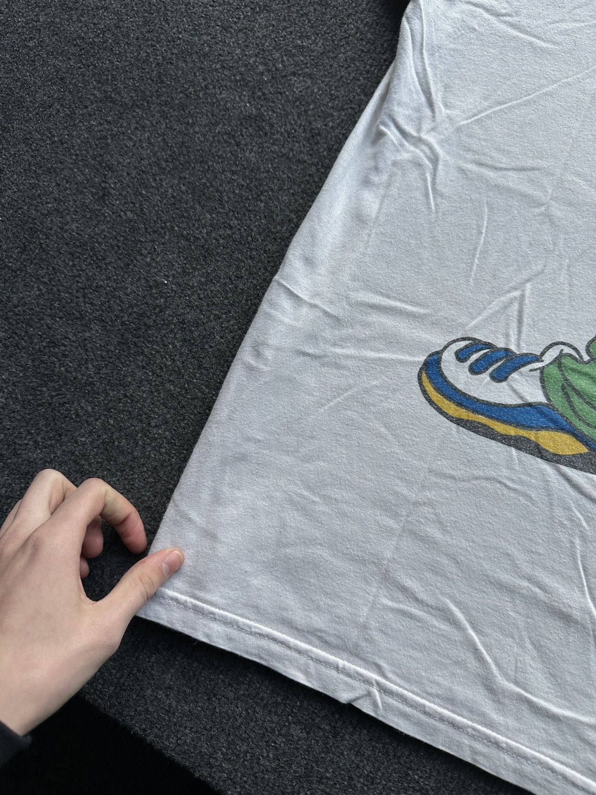 Warner Bros DOUBLE LOGO🚨 BUGS BUNNY LOONEY TUNES WARNER BROS. Size US L / EU 52-54 / 3 - 12 Thumbnail