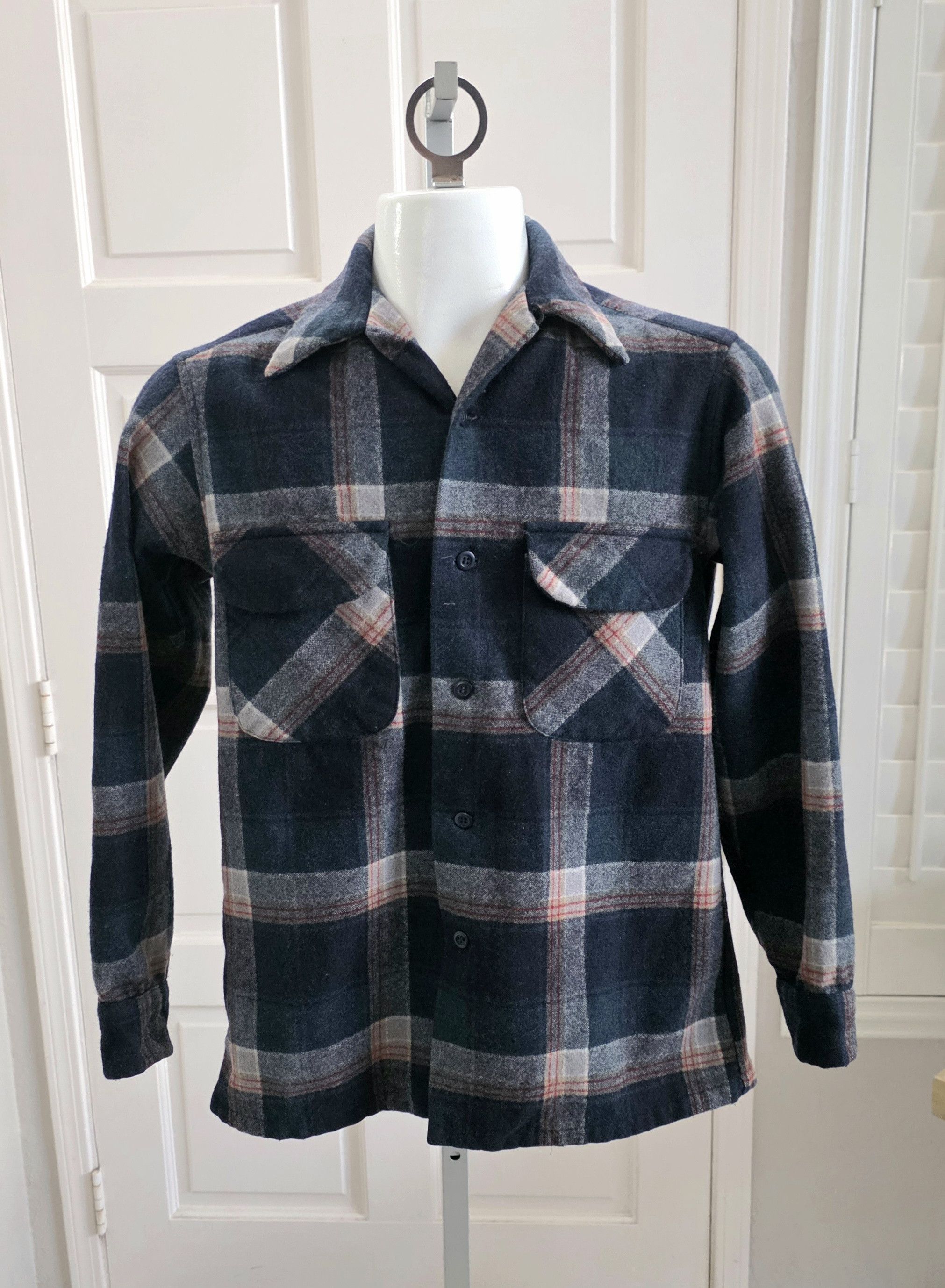 Pendleton Pendleton 1970s 80s Wool Board S Blue Plaid Loop Collar USA Size US S / EU 44-46 / 1 - 1 Thumbnail