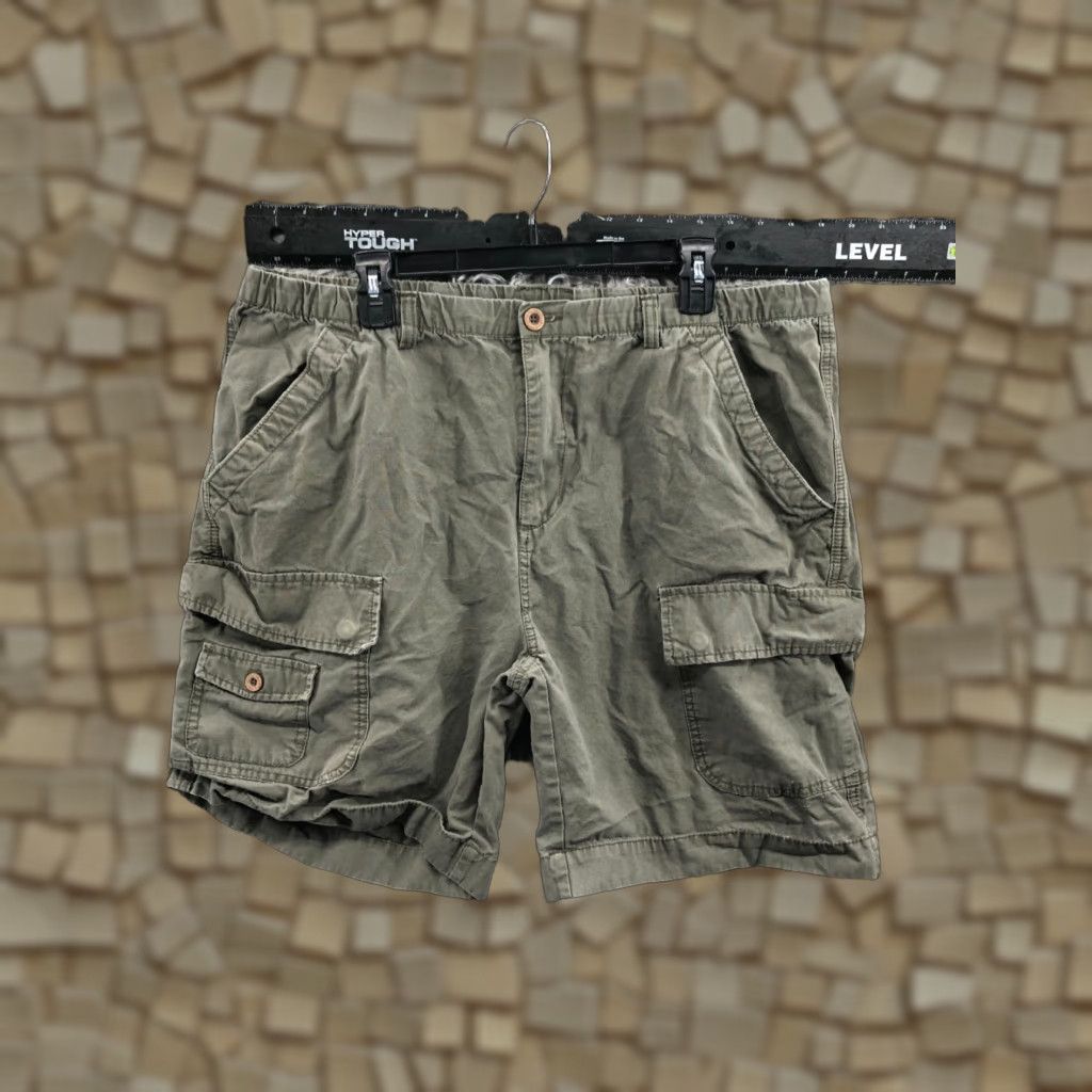 Vintage VINTAGE Boston Traders Cargo Shorts Mens Size L Mid Rise Medium Wash Green Size US 33 - 1 Thumbnail