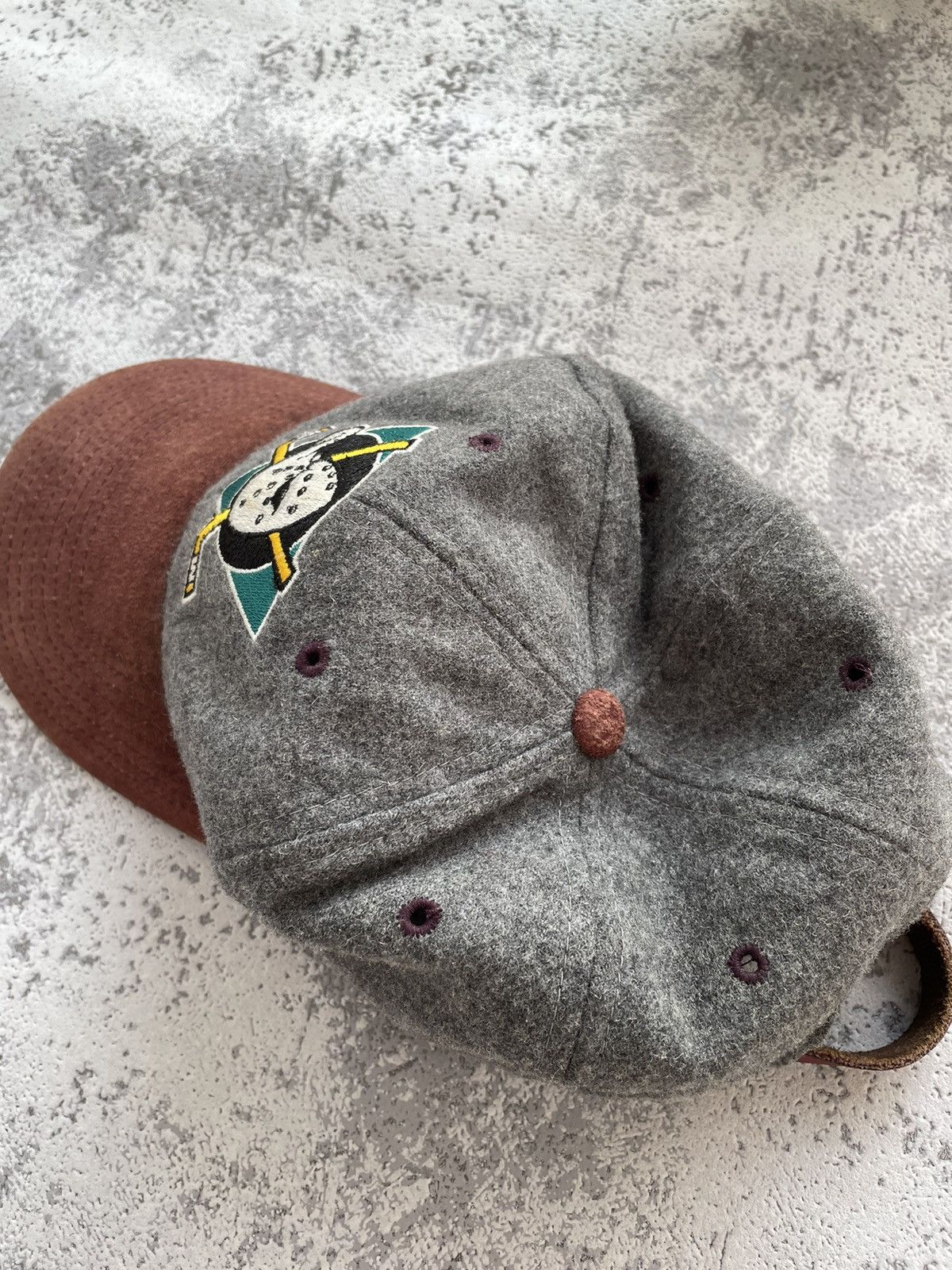 NHL × Twins Enterprise Inc. × Vintage Rare Vintage Anaheim Ducks NHL 90s Wool Cap Size ONE SIZE - 6 Thumbnail