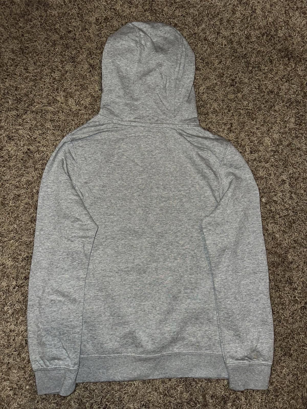 Nike Nike Big Kids (Boy’s) Club Fleece Vollyball Grey Hoodie Size US L / EU 52-54 / 3 - 5 Thumbnail
