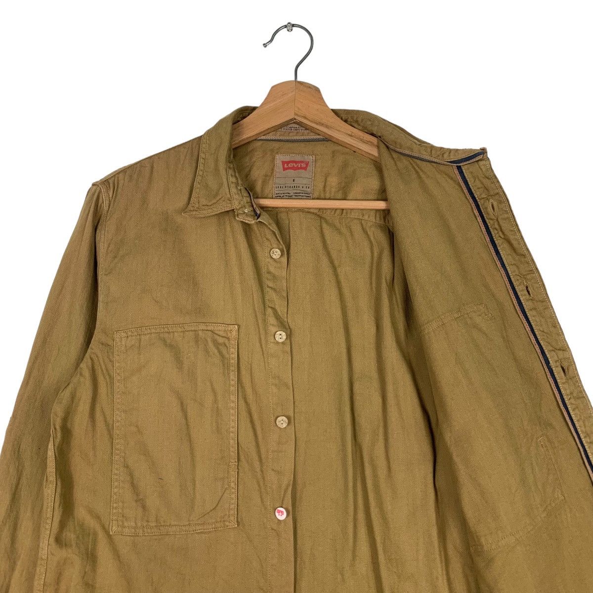 Levi's Long Sleeve Button Up Shirt #0915-C41