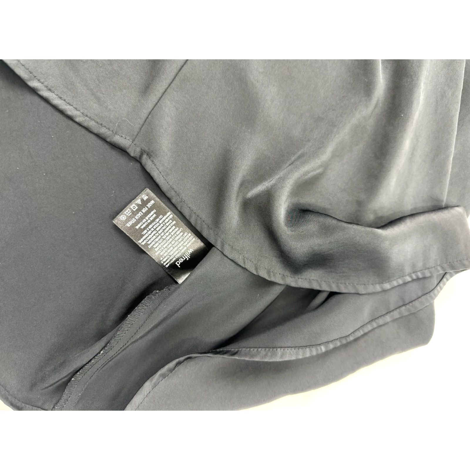 Vintage Wilfred Skirt Womens S Black Solid Midi Straight Pencil Back Zip Casual Party/Cocktail Men/Womens? Size 28" / US 6 / IT 42 - 3 Thumbnail