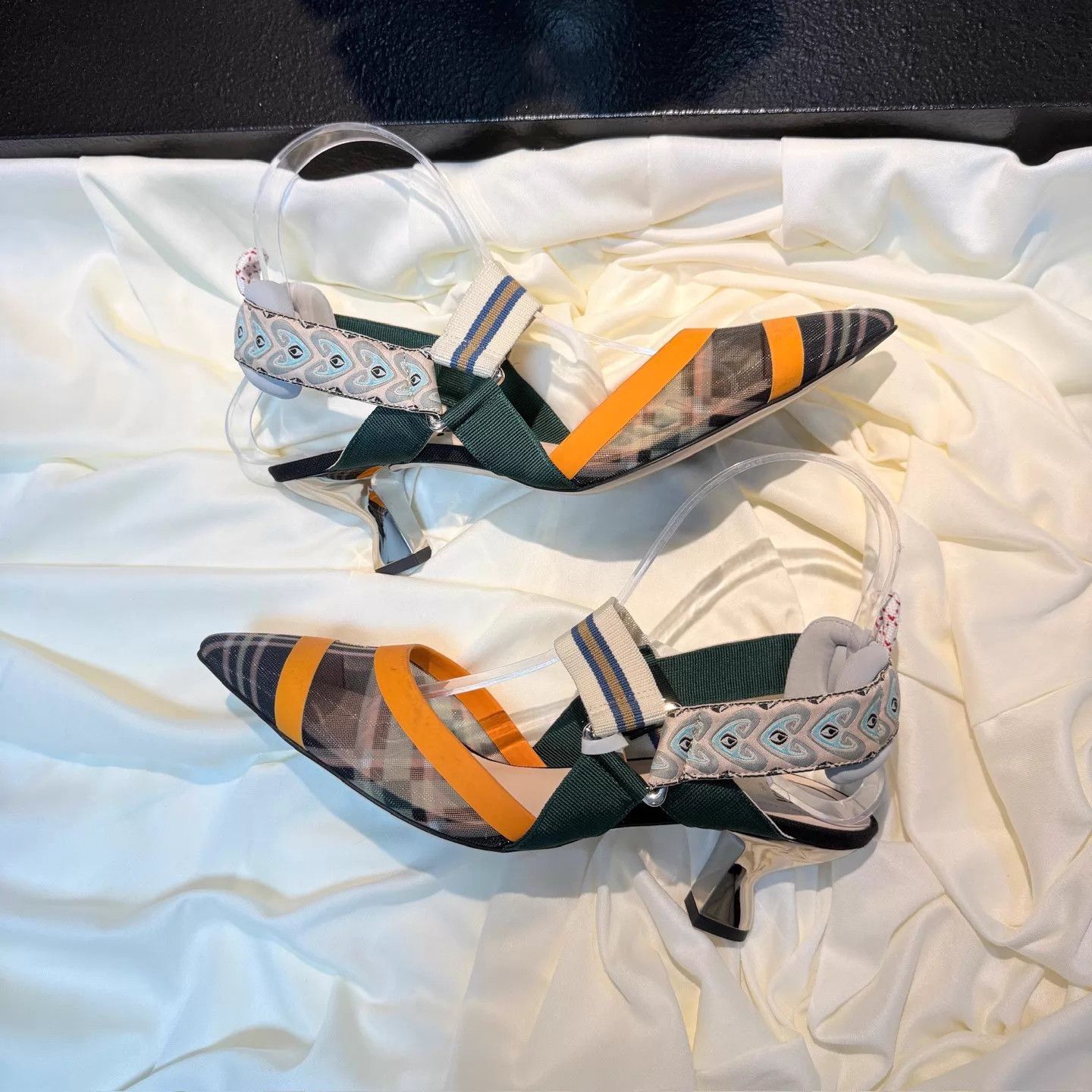 Fendi Fendi Hummingbird F Logo Strap Heels EU 37.5 99 New Size US 7 / IT 37 - 5 Thumbnail