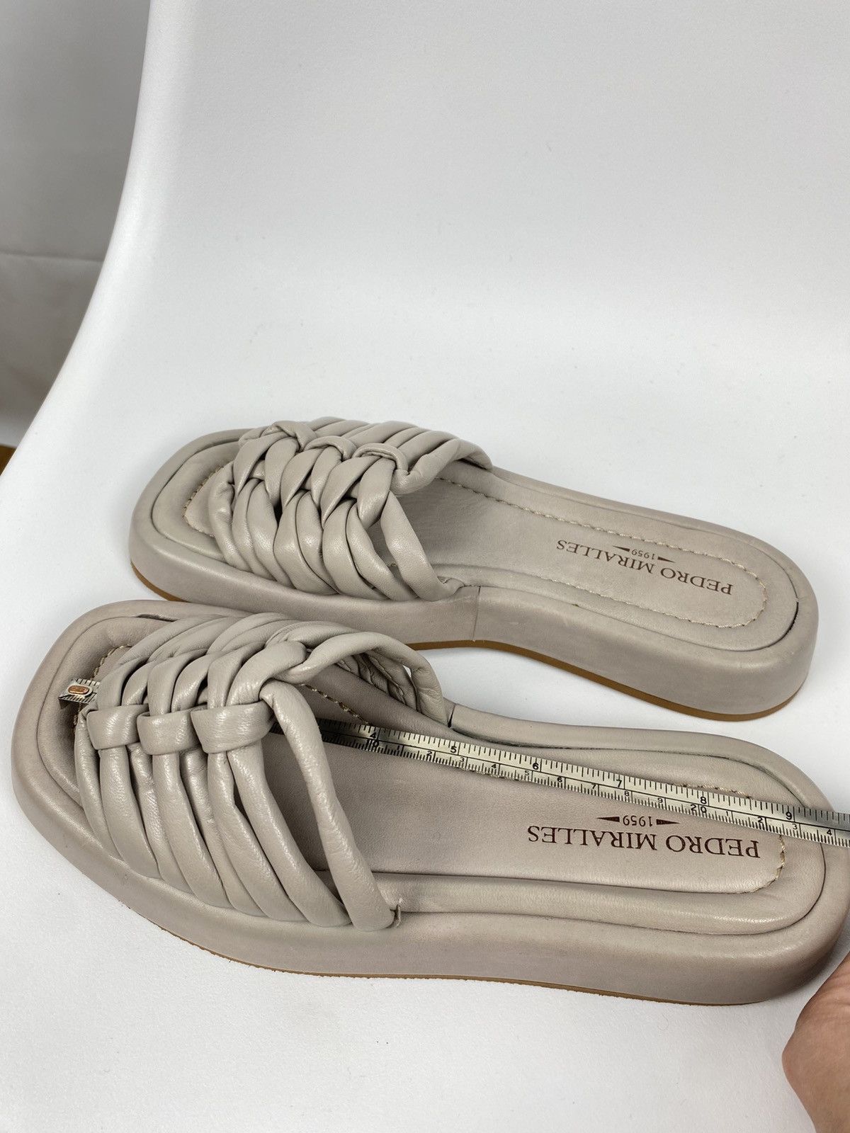 Designer Pedro Miralles Genuine Leather Slides Flats size 38 Size US 8 / IT 38 - 10 Thumbnail
