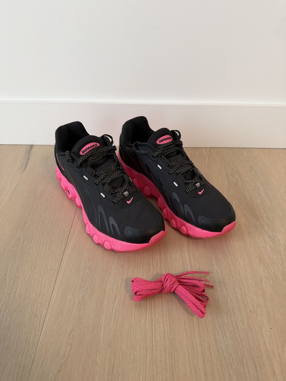 Nike Nike Air Max DN8 Black Hyper Pink (Friends & Family) Size US 6.5 / EU 39-40 - 1 Thumbnail