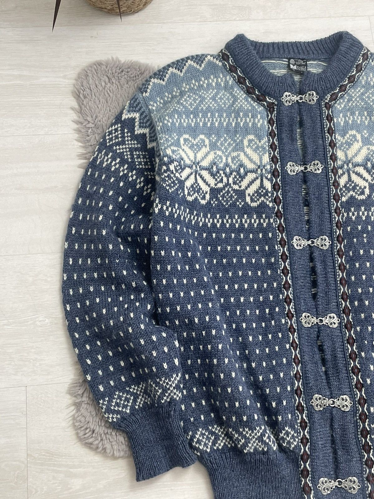 Dale Of Norway × Vintage Dale Of Norway Vintage 90’s Wool Knit Sweater Outdoor Size US L / EU 52-54 / 3 - 3 Thumbnail