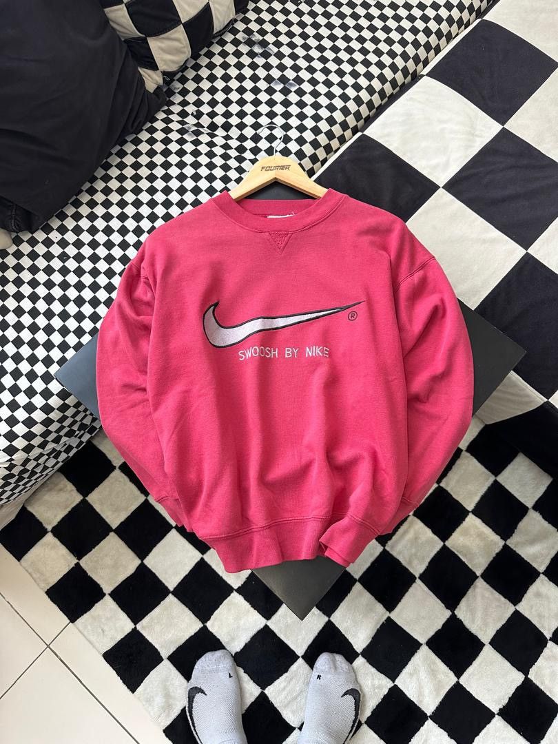 Vintage VINTAGE BIG SWOOSH BY NIKE SWEATSHIRT Size US S / EU 44-46 / 1 - 1 Thumbnail