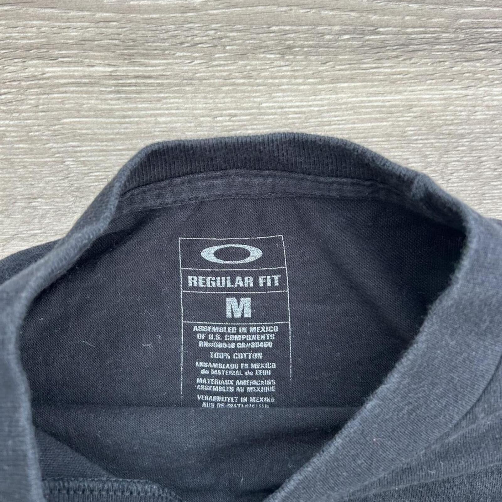 Oakley Vintage 90’s Y2k Oakley Software black chrome long sleeve M Size US M / EU 48-50 / 2 - 4 Thumbnail
