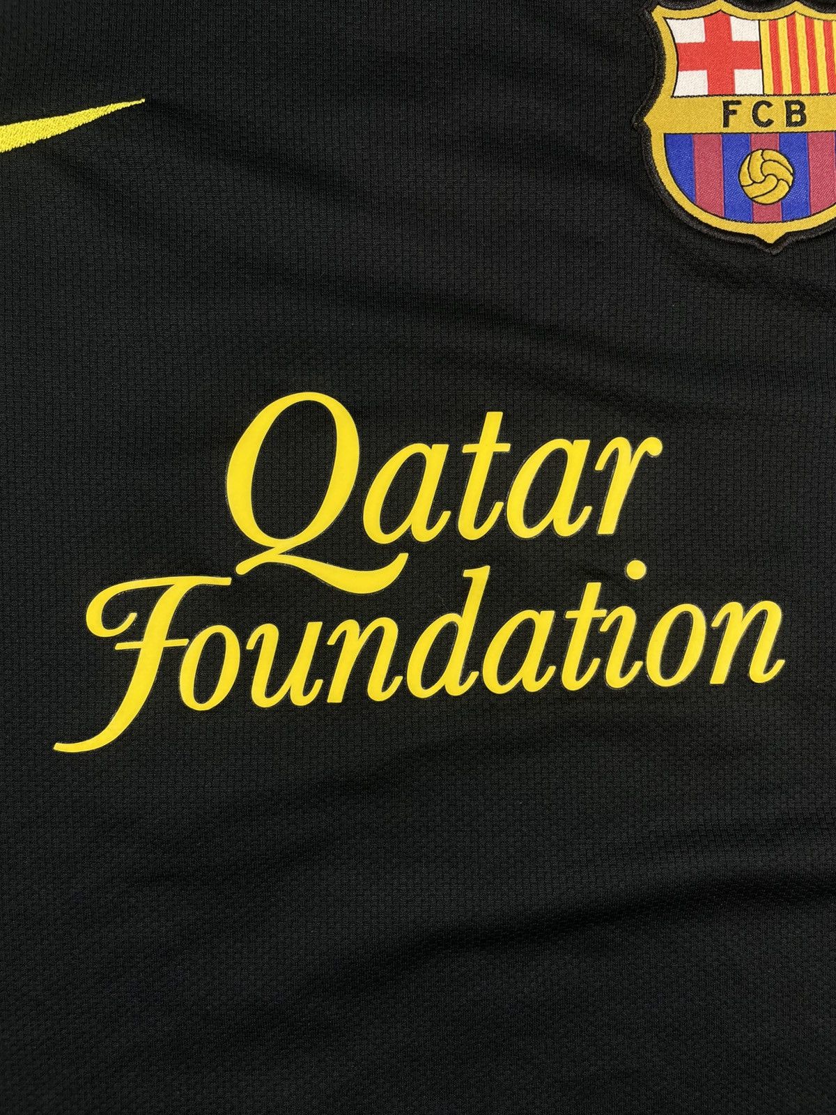 Nike Nike L FC Barcelona 11/12 Away Jersey Alexis Sánchez OG Size US L / EU 52-54 / 3 - 5 Thumbnail
