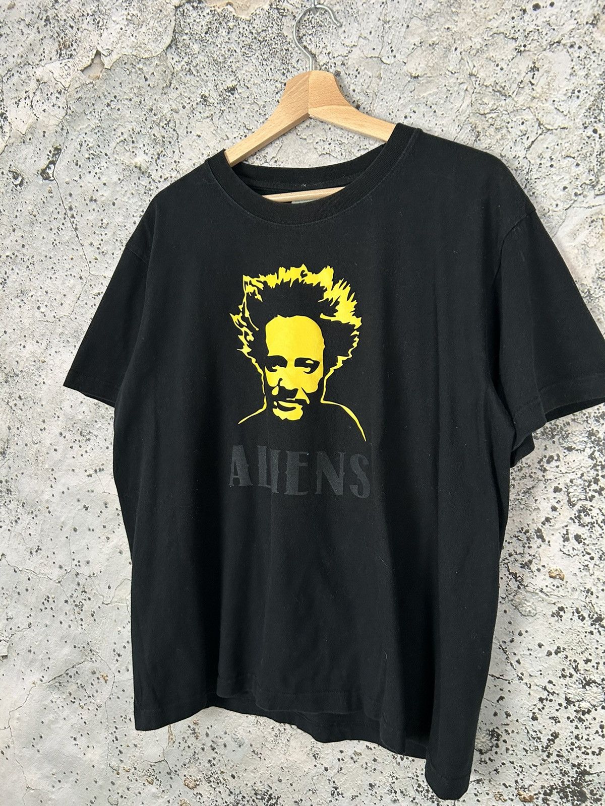 Vintage Vintage Aliens Graphic Tee Streetwear Movie Film Retro Size US L / EU 52-54 / 3 - 2 Thumbnail