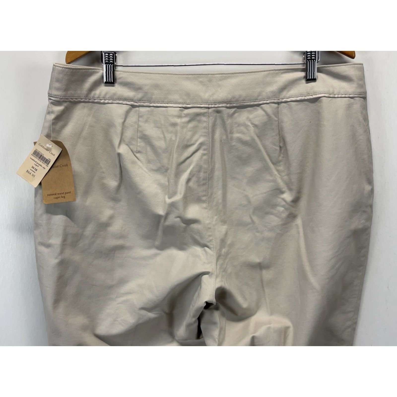 Coldwater Creek COLDWATER CREEK Plus Size 18W Women’s Beige Washed Poplin Zip Capri Pants Size 40" / US 18 - 4 Thumbnail
