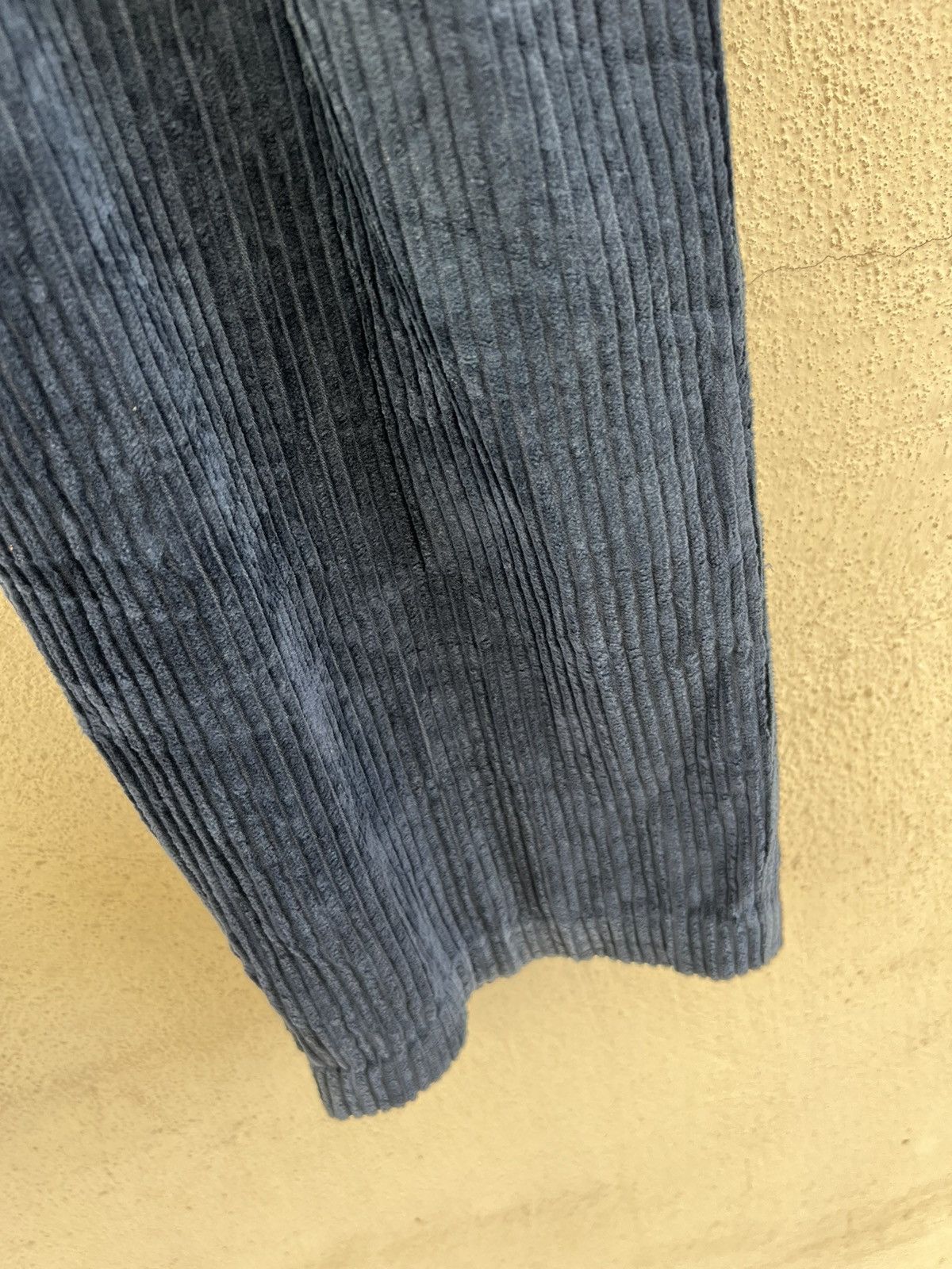 Quiksilver Vintage 90s Quiksilver Corduroy Baggy Trouser Pant Size US 33 - 13 Thumbnail