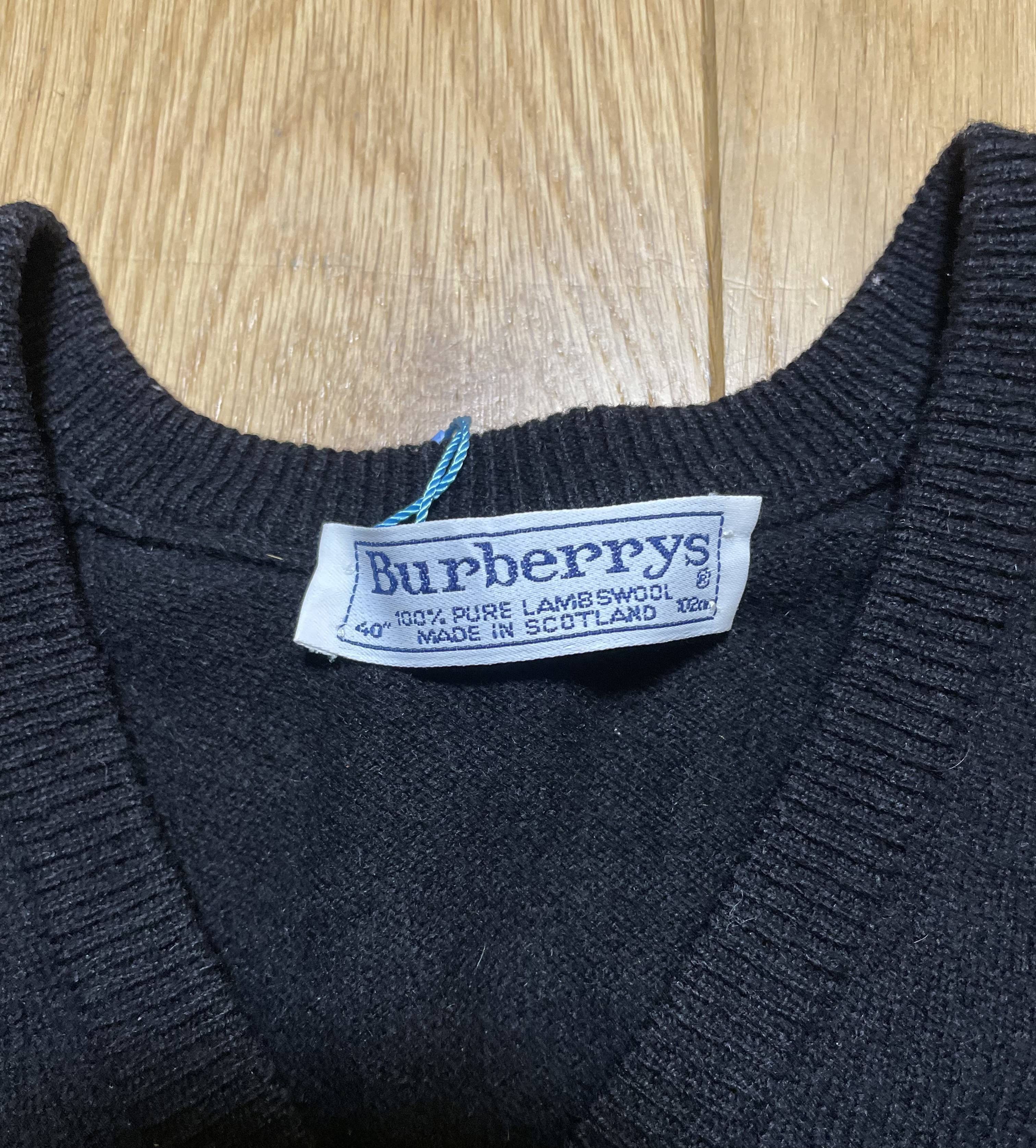 Burberry Vintage Burberrys Black V Neck Sweater Size US M / EU 48-50 / 2 - 2 Thumbnail