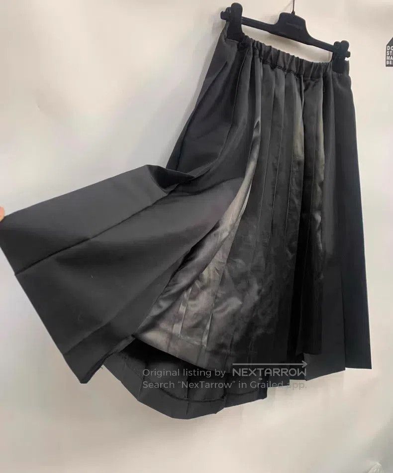 Comme des Garcons Comme Des Garcons size S Satin Pleated Skirt Size 23" - 4 Thumbnail