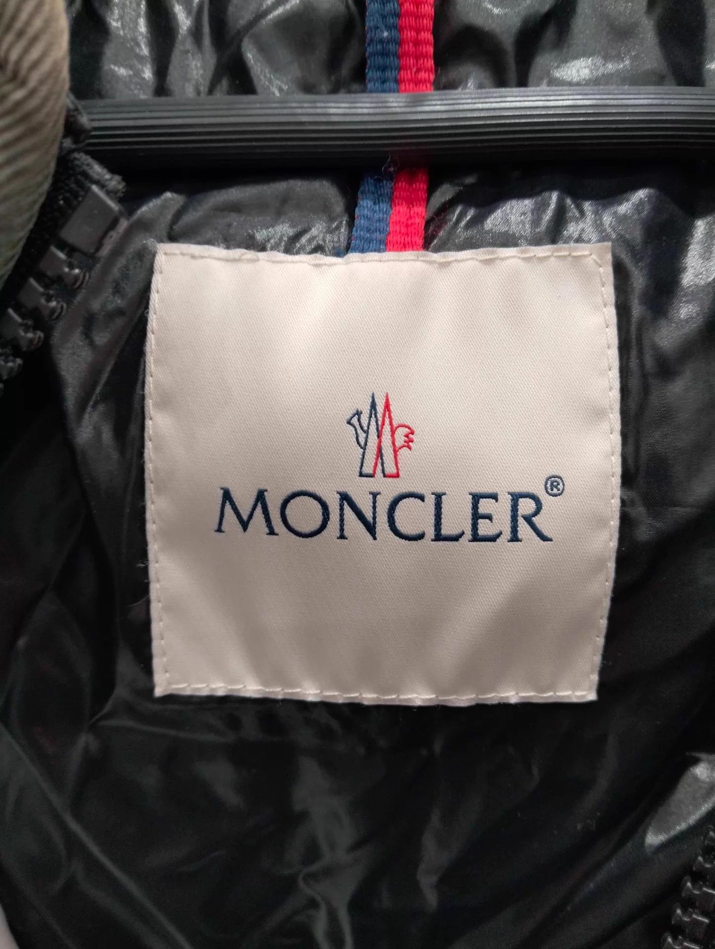 Moncler Moncler Glossy Colorblocked Puffer Jacket Size 3 Size US L / EU 52-54 / 3 - 4 Thumbnail