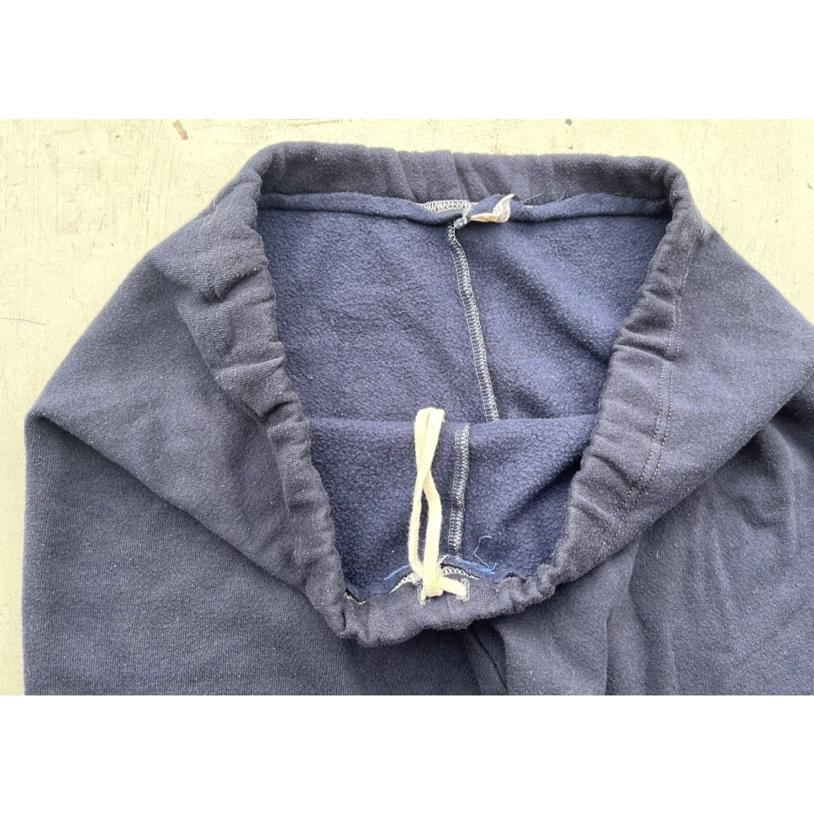 Russell Athletic VINTAGE Russell Athletic Men’s Joggers Navy Blue M Sweatpants 90s Athletic Activewear USA Stretch Size US 31 - 5 Thumbnail
