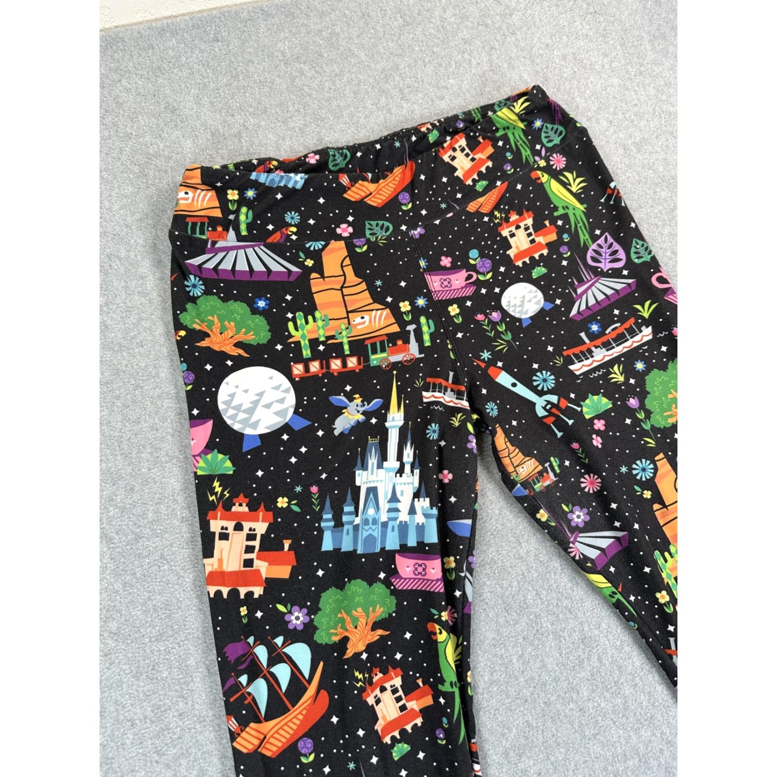Disney Disney Parks Leggings Womens Medium Multicolor Lot 2 Pixar Park Graphic Print Size 32" / US 10 / IT 46 - 3 Thumbnail