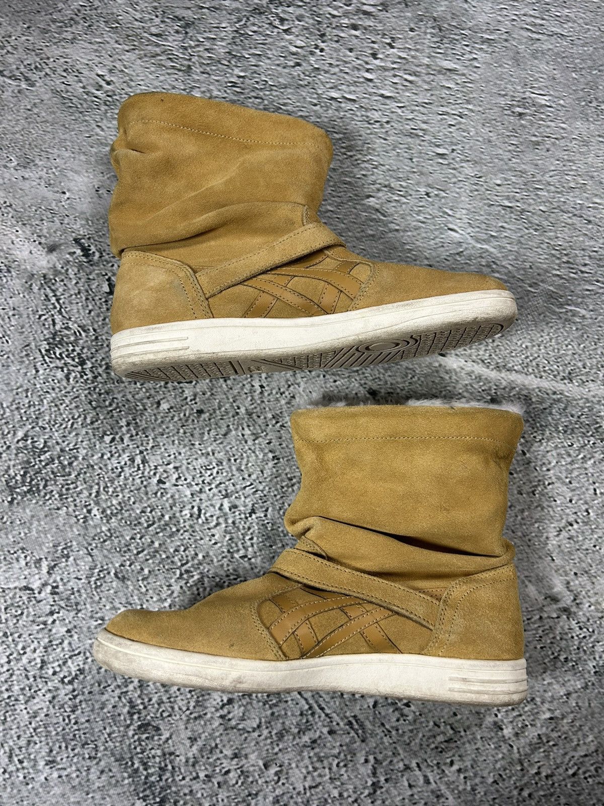 Onitsuka Tiger Onitsuka Tiger boots fur winter beige Size US 7.5 / IT 37.5 - 8 Thumbnail