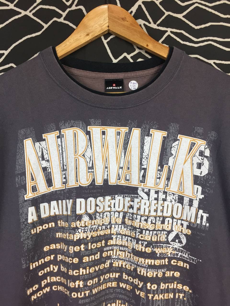 Airwalk × Vintage Vtg 00s Airwalk A Daily Dose Of Freedom Skate Tee Size US XL / EU 56 / 4 - 3 Thumbnail