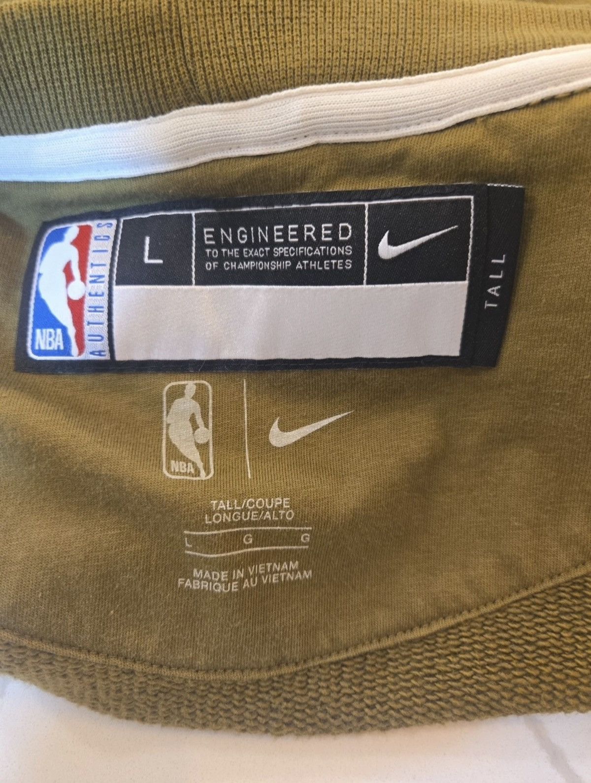 Nike Nike NBA Boston Celtics Courtside hoodie olive green L Size US L / EU 52-54 / 3 - 3 Thumbnail