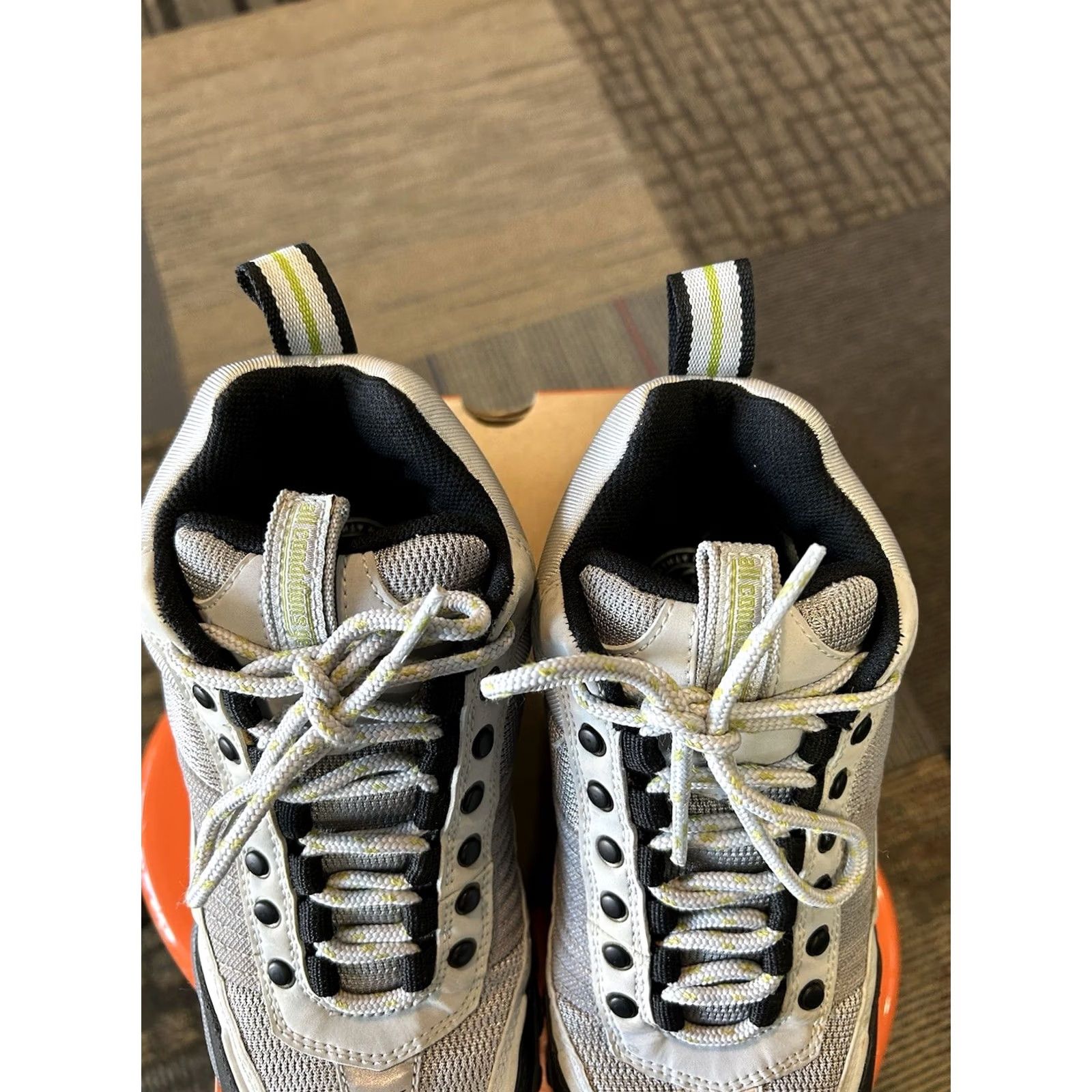 Nike VINTAGE Nike ACG WMNS Air Trio Mid Shoes Women’s 7 Medium Grey/Pear Neut 2001 Nike Air WMNS Shoes/Boots Women Size US 5 / IT 35 - 6 Thumbnail