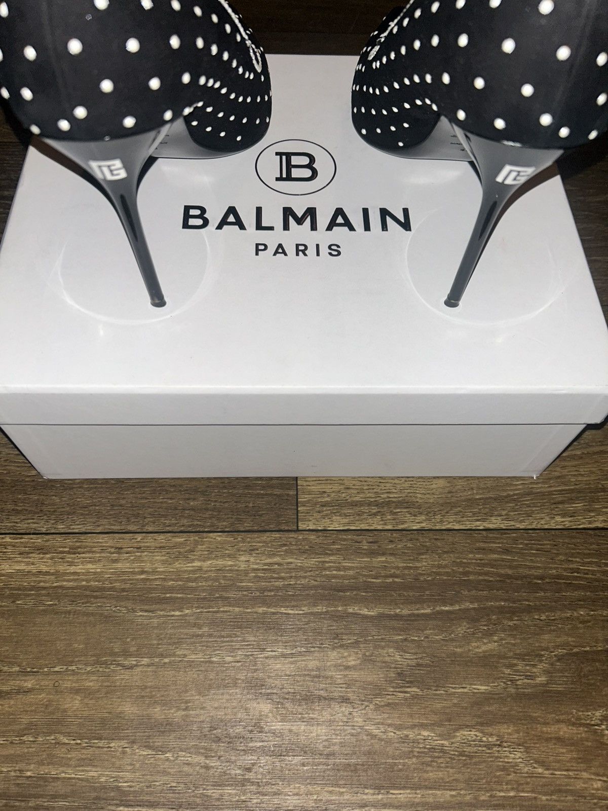 Balmain Balmain 95MM Imitation Pearl-Embellished Suede Pumps Size US 10 / IT 40 - 4 Thumbnail