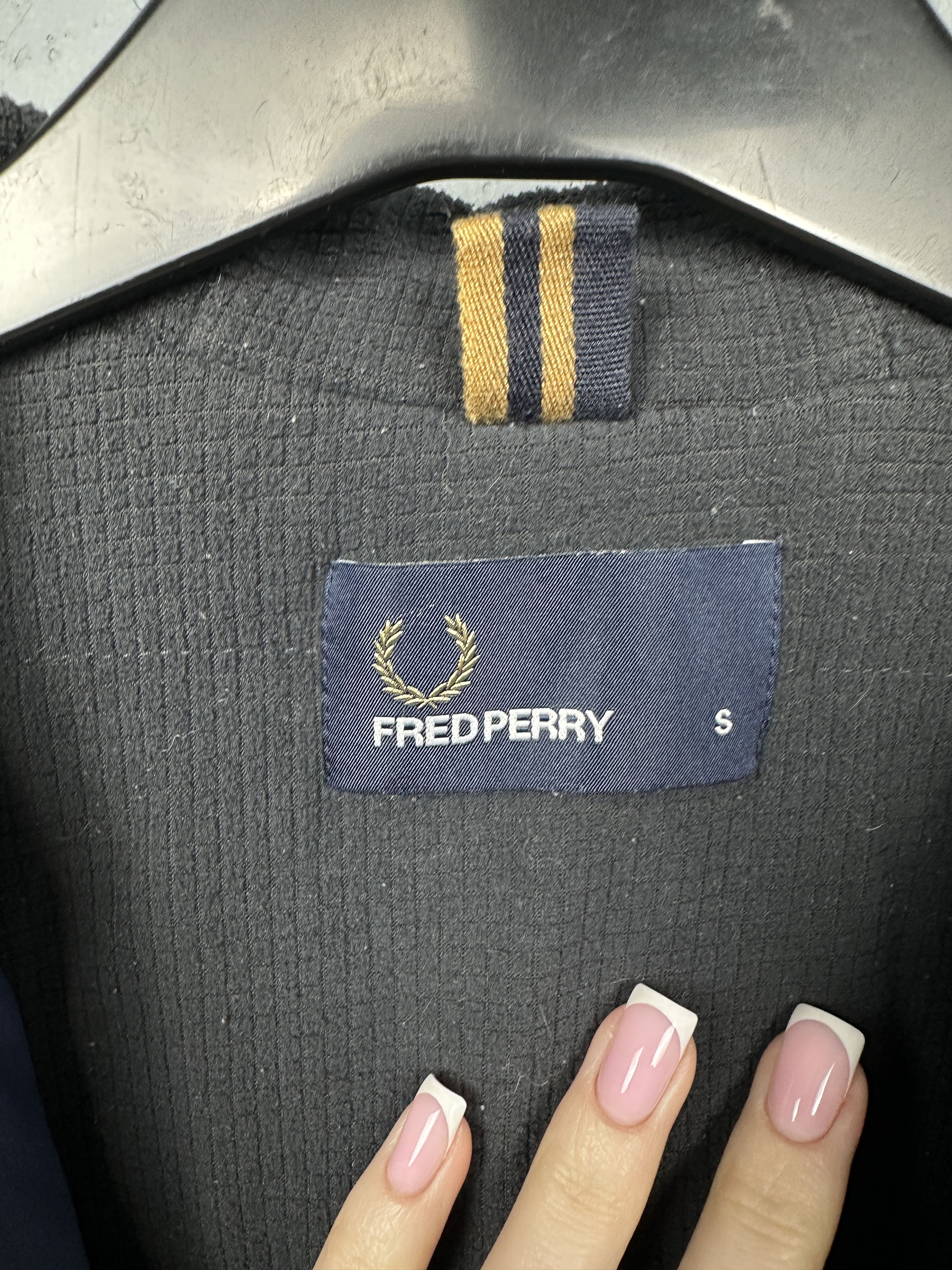 Fred Perry Fred Perry Mens Insulated Hooded Jacket Size US S / EU 44-46 / 1 - 4 Thumbnail