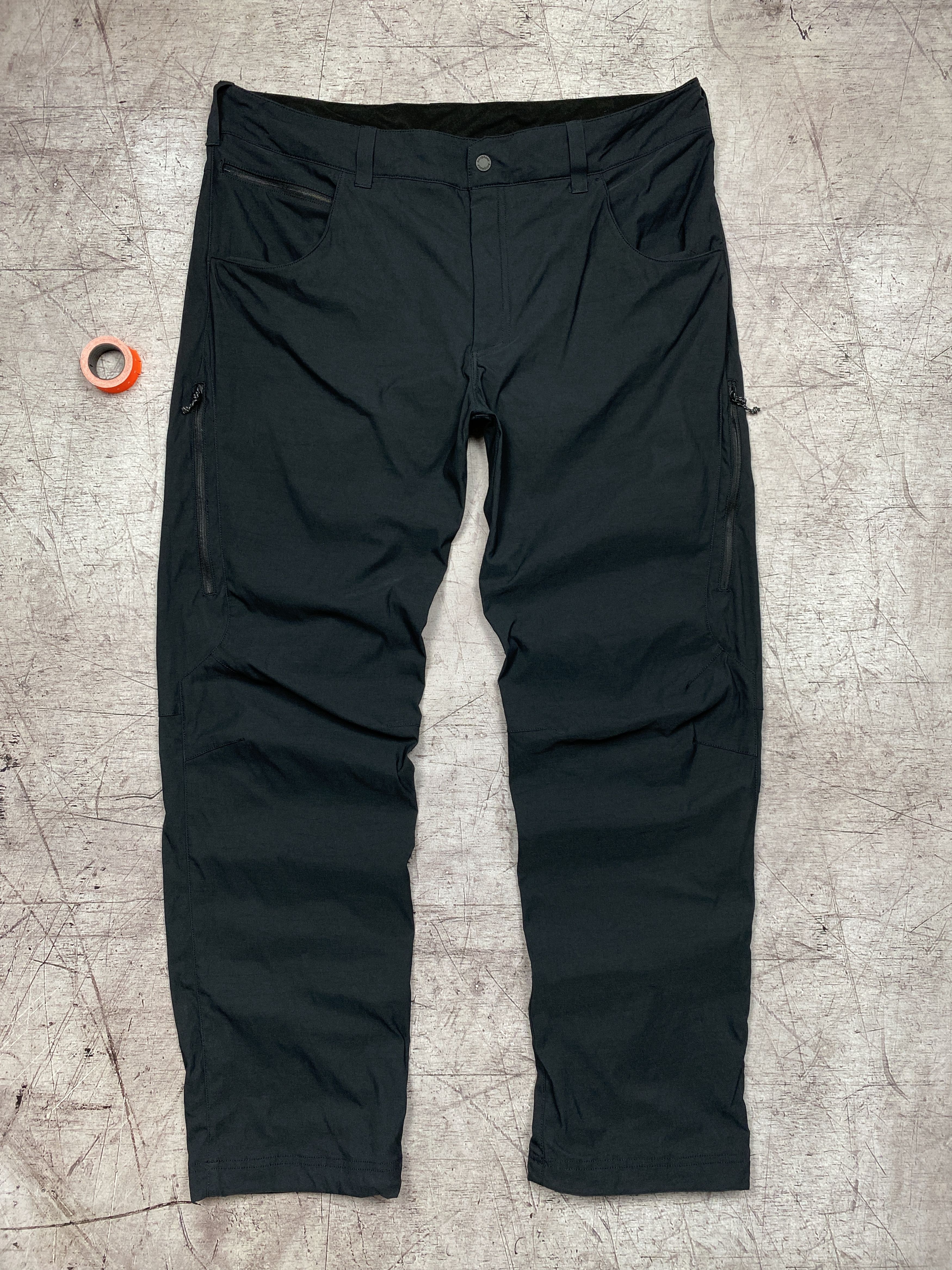 Berghaus × Vintage Berghaus Vintage Mens Outdoor Cargo Pants Shorts Size US 38 / EU 54 - 1 Thumbnail