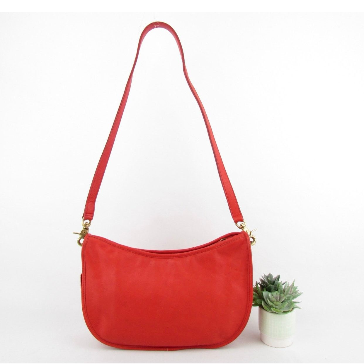 Coach Coach Vintage Red Leather Swinger Bag Size ONE SIZE - 3 Thumbnail