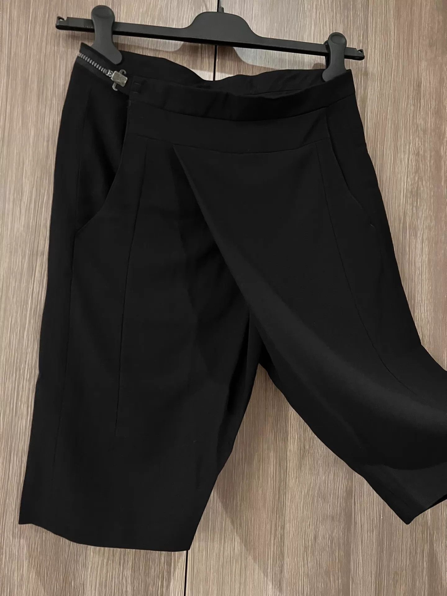 Julius Julius 7 MA14SS Cross Over Slant Riri Waist Shorts 1 Size US 30 / EU 46 - 4 Thumbnail