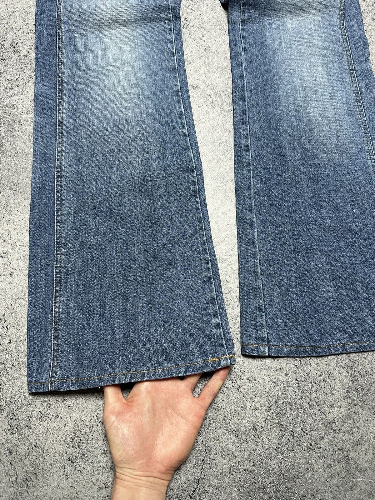 Just Cavalli Vintage Just Cavalli Flared Baggy Jeans Pants Size 30" / US 8 / IT 44 - 4 Thumbnail