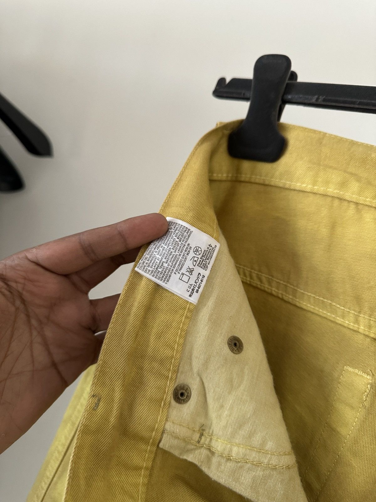 Diesel 2000s Diesel Dirty Stain Yellow flare Jeans Size US 32 / EU 48 - 13 Thumbnail