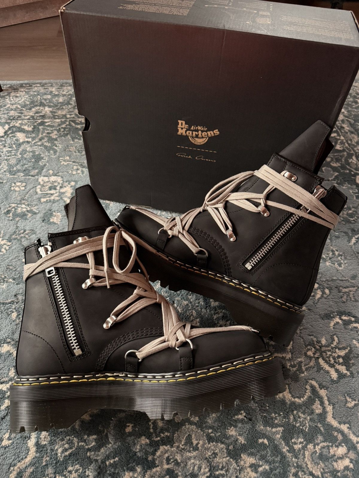 Dr. Martens × Rick Owens 1460 Megalace Quad Rick Owen’s x Dr. Martens Size US 11 / EU 44 - 2 Thumbnail