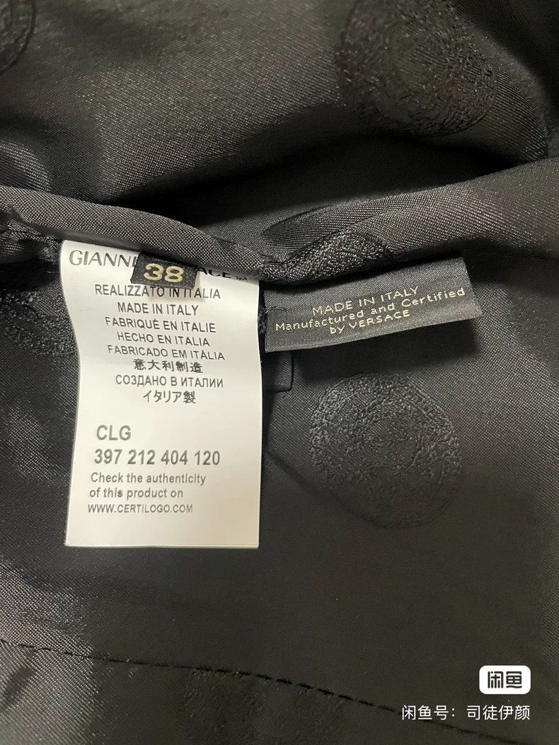 Versace Versace Classic black wool coat Size S / US 4 / IT 40 - 6 Thumbnail