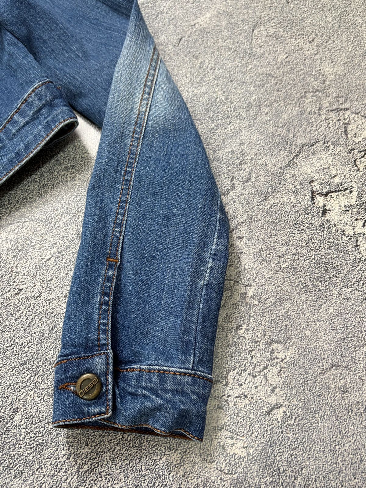 Diesel Diesel Vintage Cropped Denim Trucker Jacket Y2K S/M Size M / US 6-8 / IT 42-44 - 5 Thumbnail