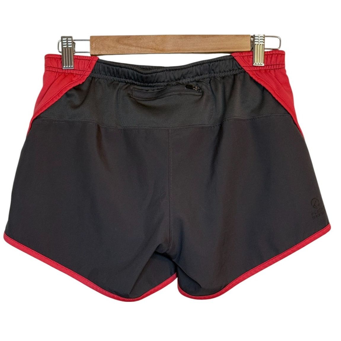 The North Face The North Face Shorts Women Small Gray Flight Series Running Size 26" / US 2 / IT 38 - 4 Thumbnail