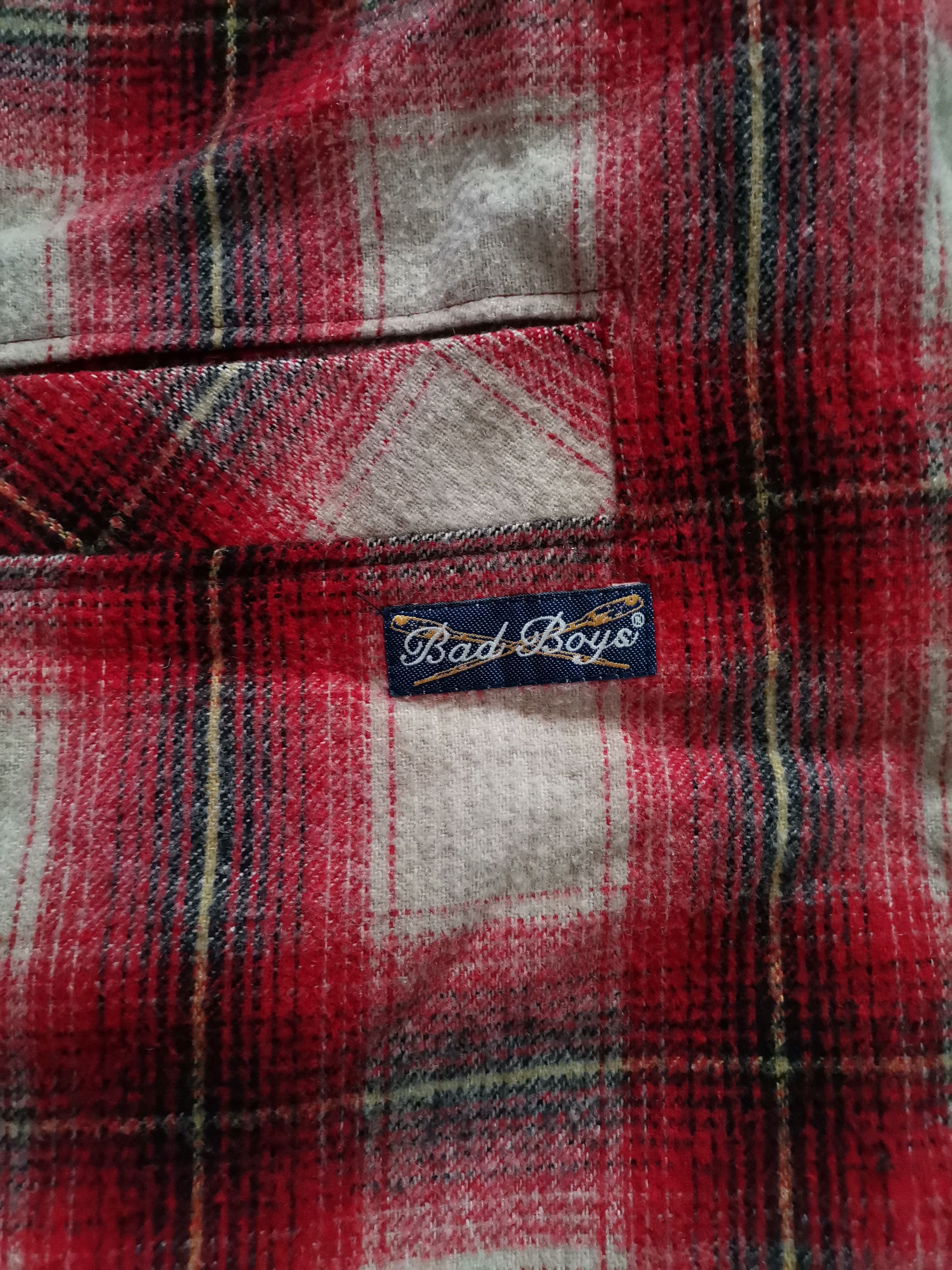Vintage Vintage Bad Boys Oversized Tartan Jacket Size US M / EU 48-50 / 2 - 2 Thumbnail
