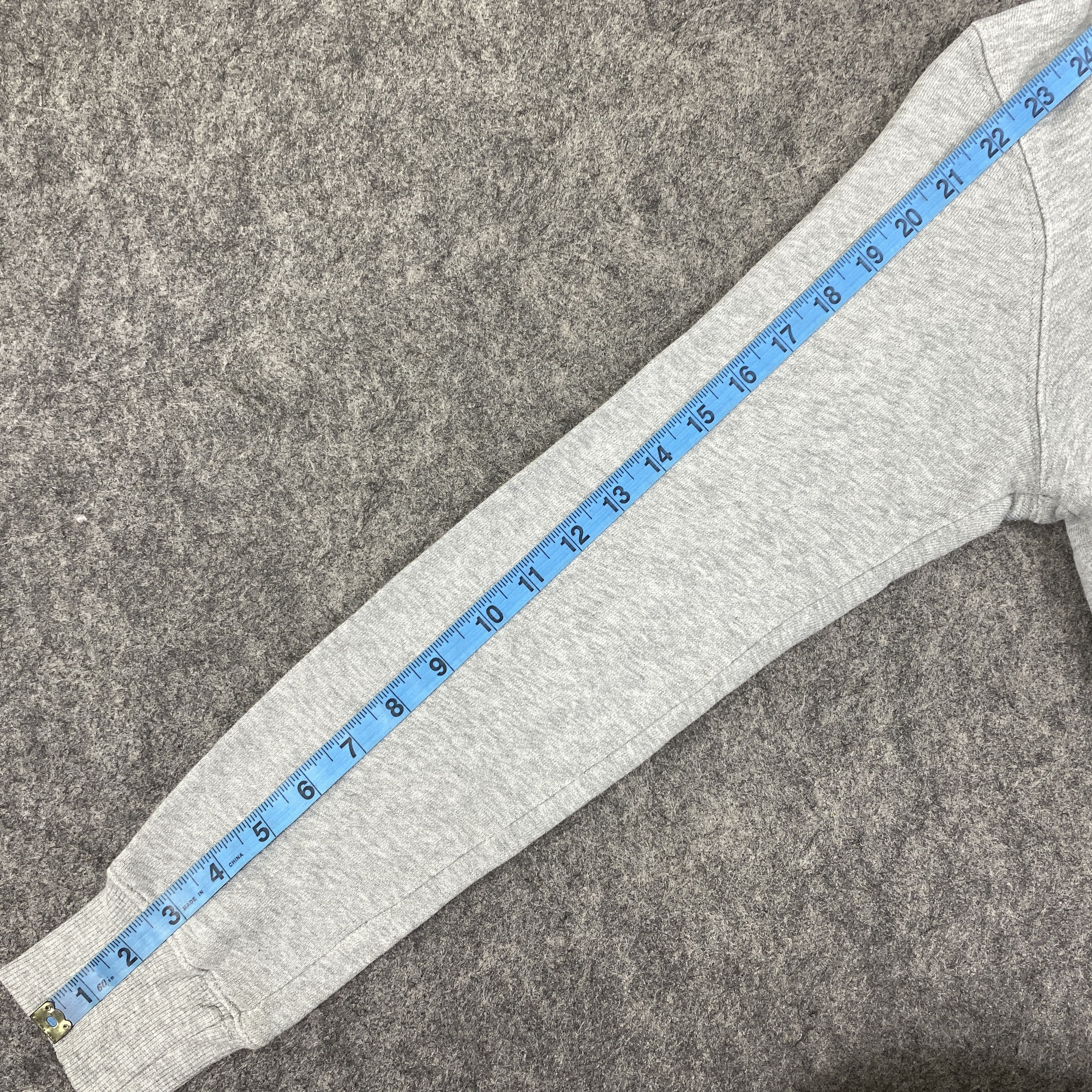 Japanese Brand Vintage Uniqlo Moomin Characters Hoodies -SW141 Size US S / EU 44-46 / 1 - 3 Thumbnail