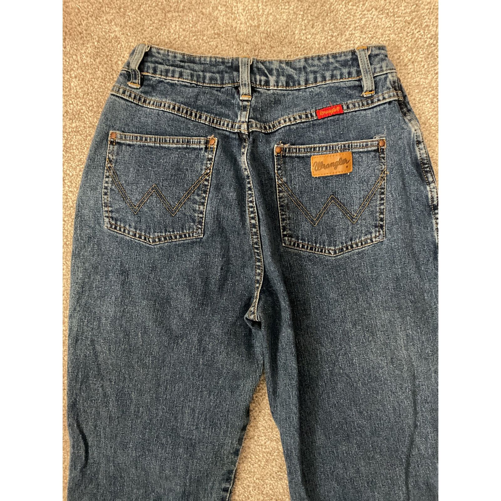 Wrangler Wrangler Women's Cowboy Cut Classic Western Jeans, 5/6x32 Size 27" / US 4 / IT 40 - 7 Thumbnail