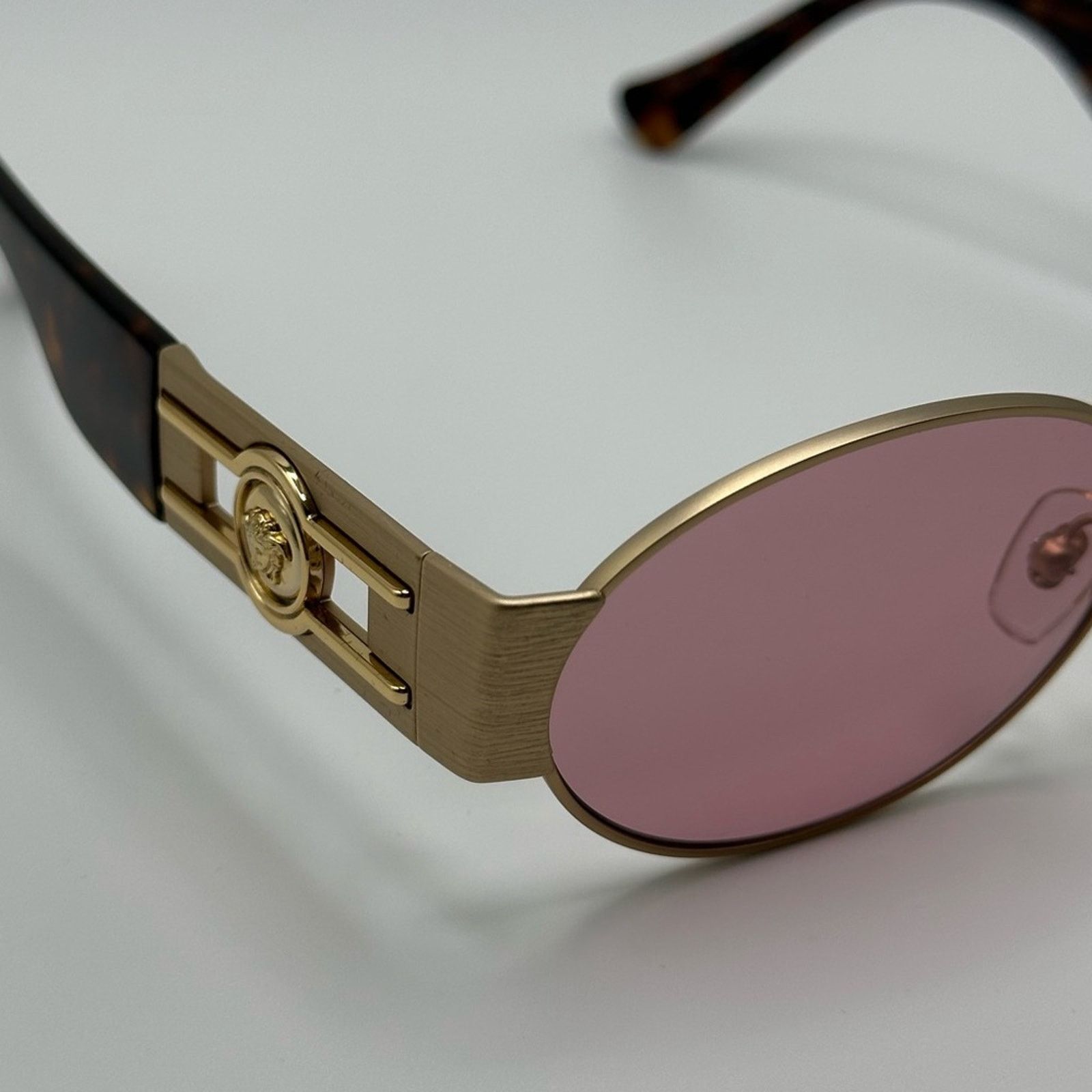 Versace NEW VERSACE VE2264 100284 Matte Gold Light Violet Unisex Size ONE SIZE - 7 Thumbnail